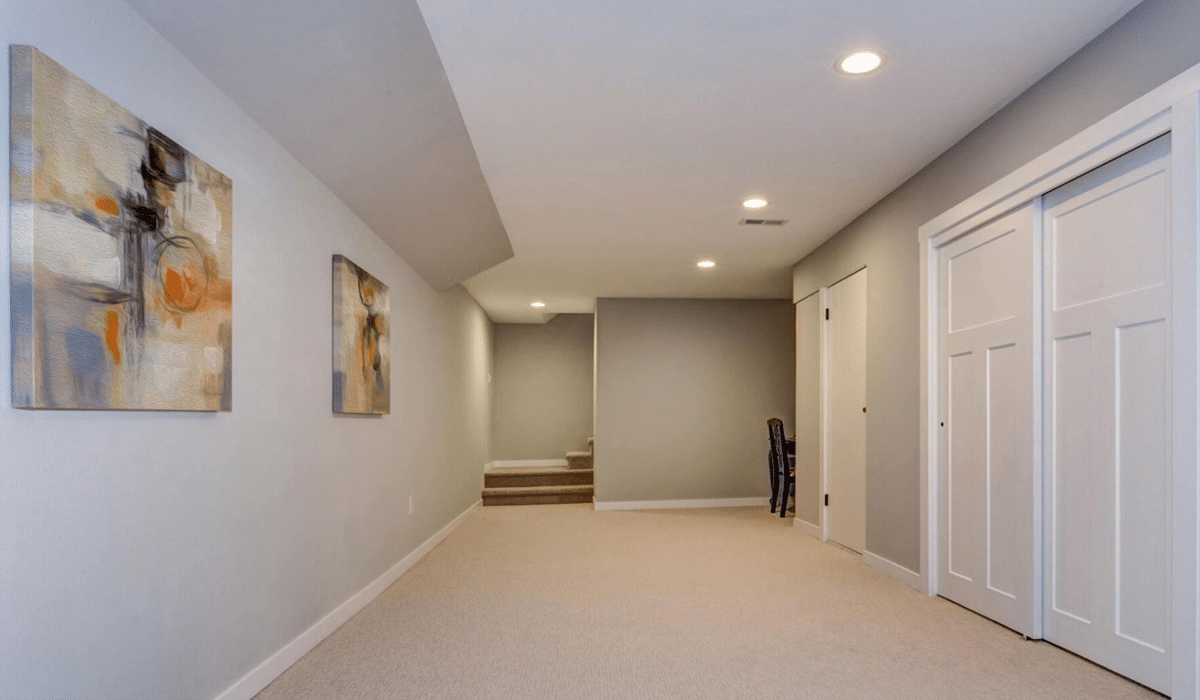 Fire-Rated-Downlights_Installed-in-a-Hall